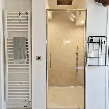 Maison De Famille Avec Jardin, Tennis, Pres Du Parc Asterix Et Golfs 别墅