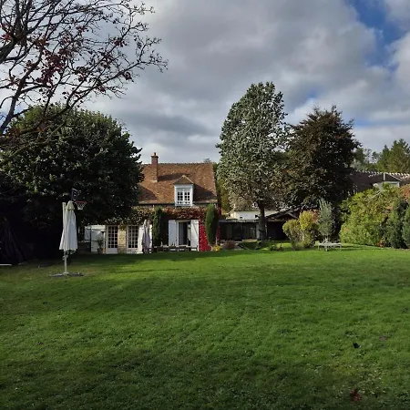 Maison De Famille Avec Jardin, Tennis, Pres Du Parc Asterix Et Golfs 别墅
