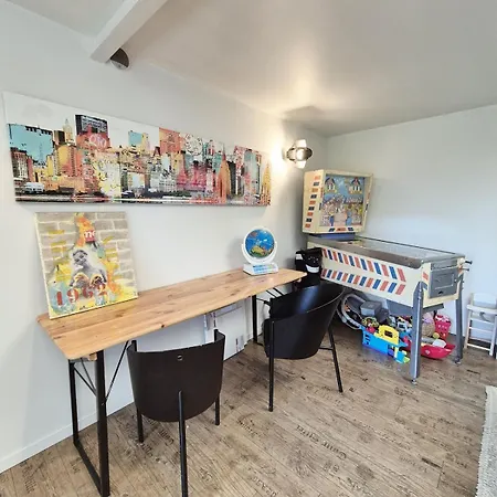 Maison De Famille Avec Jardin, Tennis, Pres Du Parc Asterix Et Golfs 别墅